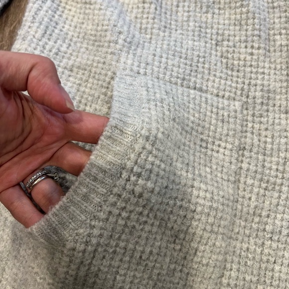 Madewell light grey waffle knit merino wool blend cardigan - Picture 3 of 10